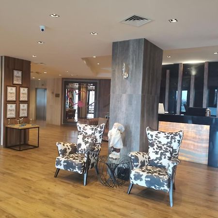 One Bedroom Apartment In Gated Complex Bansko Exterior foto