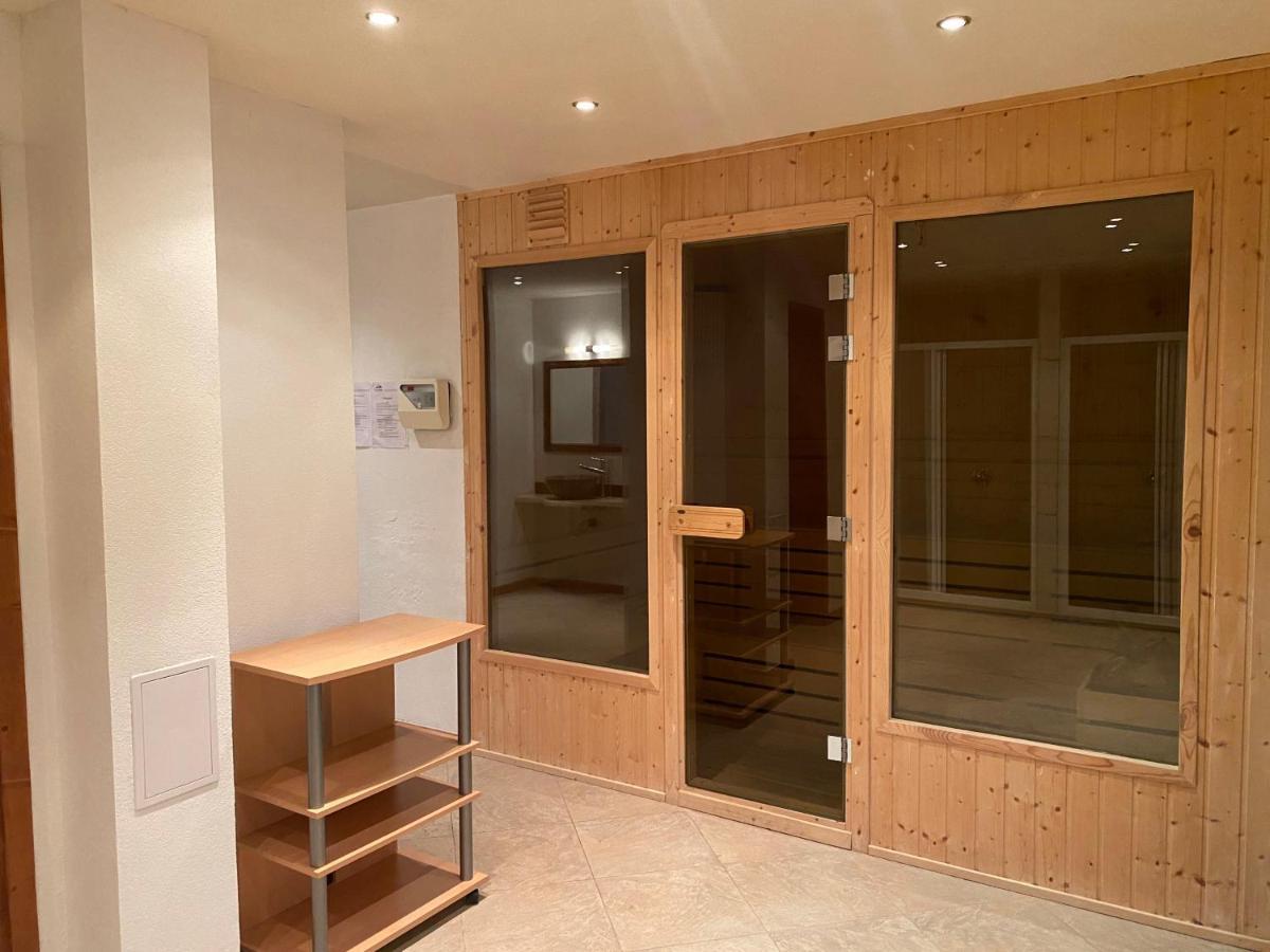 One Bedroom Apartment In Gated Complex Bansko Exterior foto